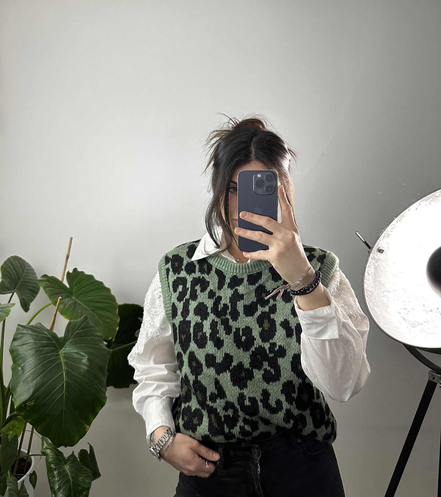 PULL SANS MANCHES LÉA - KAKI
